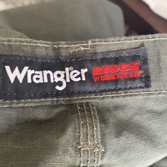 Wrangler Jeans Riggs Workwear Olive Green Size 48X30 Carpenter Like New - Picture 8 of 10